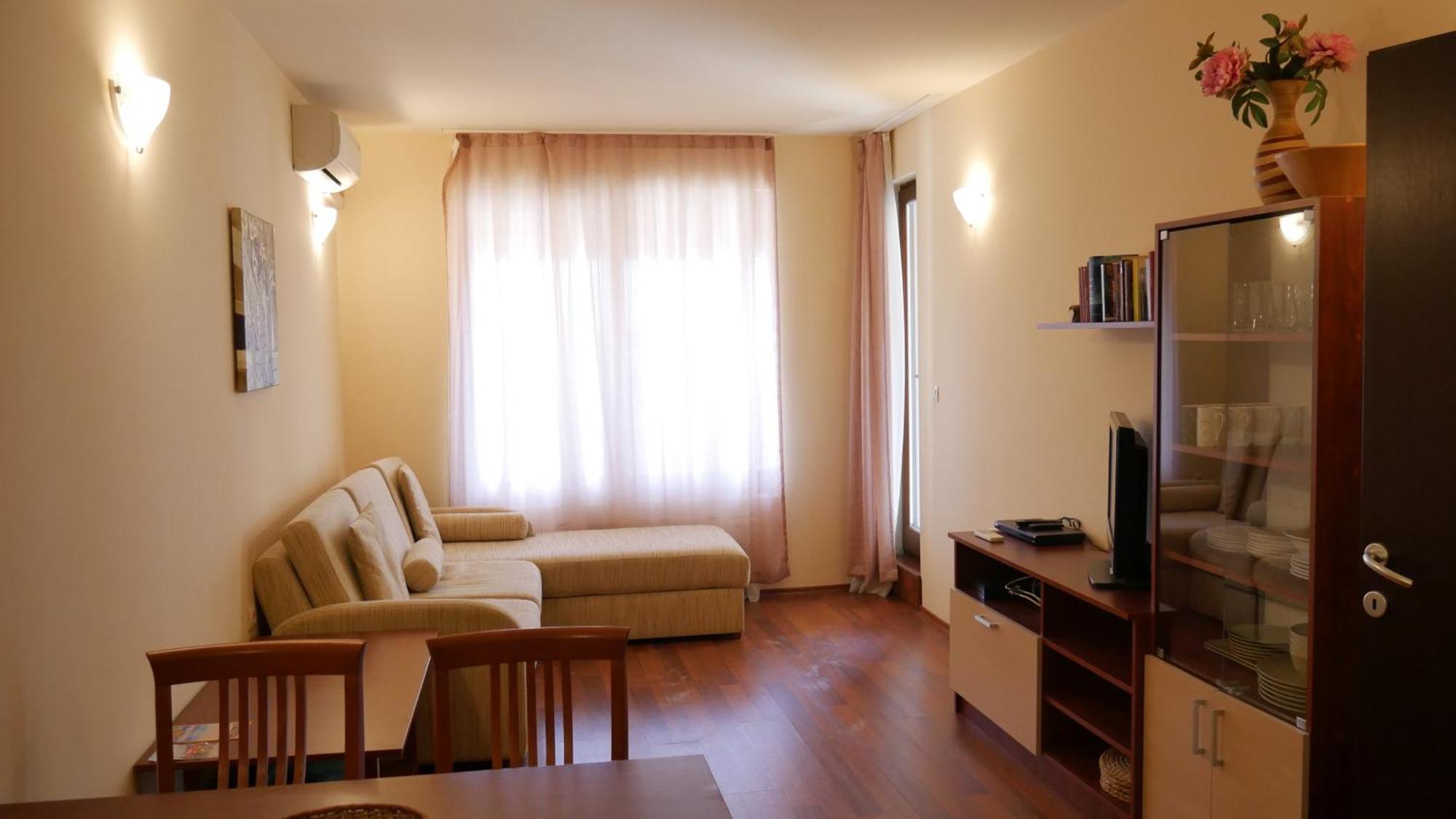 Sea View Rental Front Beach Zlatni pjasătsi Rom bilde